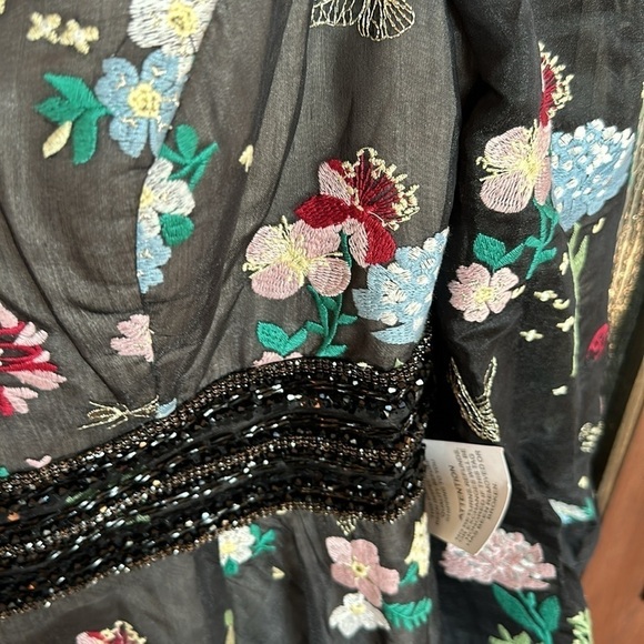 Mac Duggal EMBROIDERED BISHOP SLEEVE V NECK FLOWY GOWN size 4 $798 NEW - Picture 10 of 17